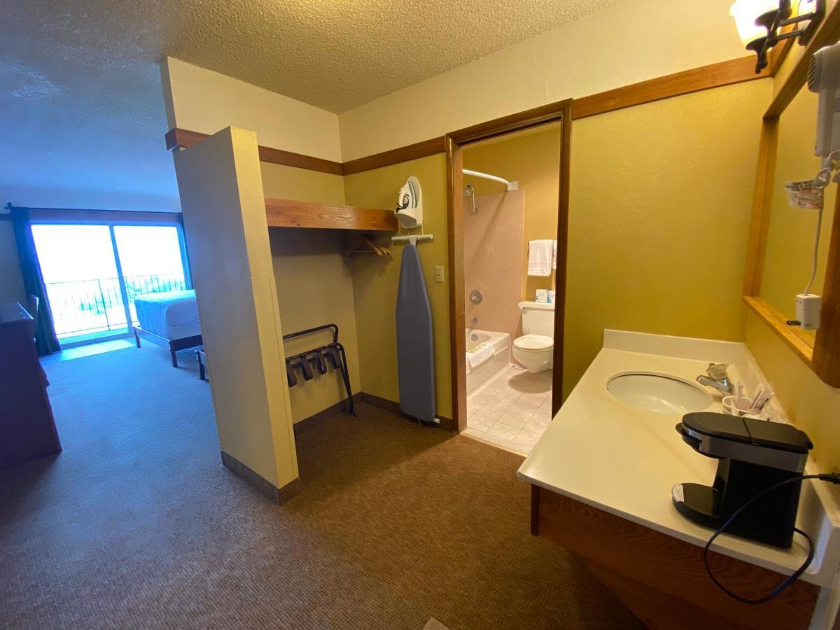 Beachcombers Inn Gold Beach Exterior photo